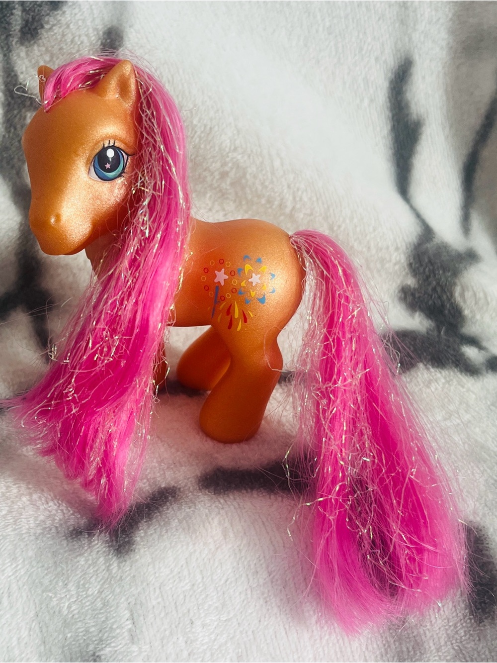 My Little Pony (2003) G3 “Sparkleworks” 4.5” Pony Glitter Pony Celebration Line